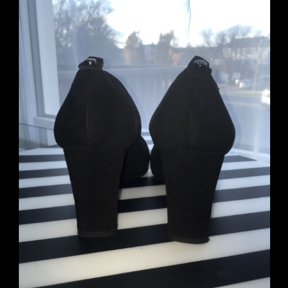 Stuart Weitzman suede pumps - Picture 3 of 4